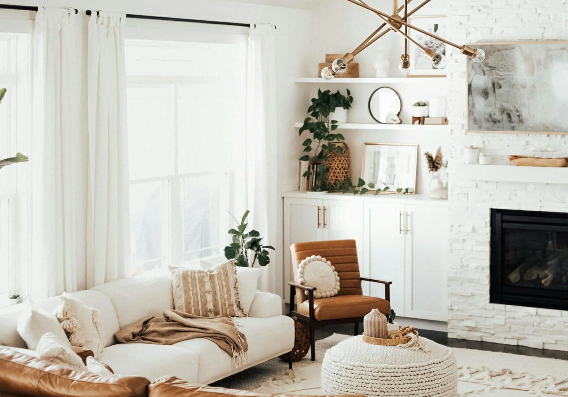 Cozy-Bohemian-interior-design-living-room-Article